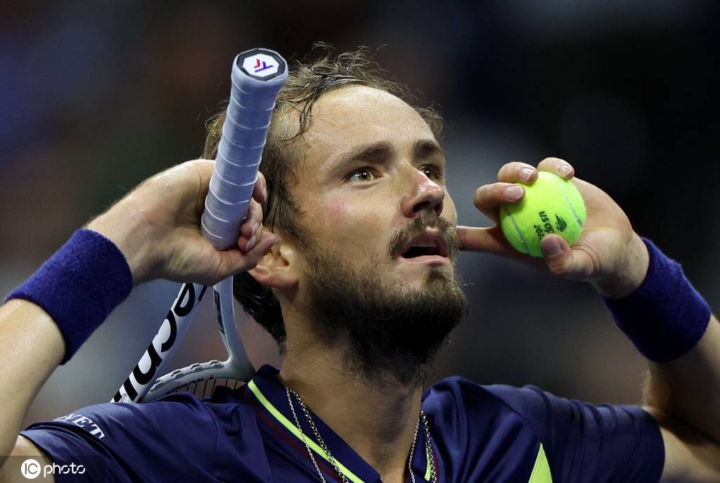 为一名年轻 为一名年轻