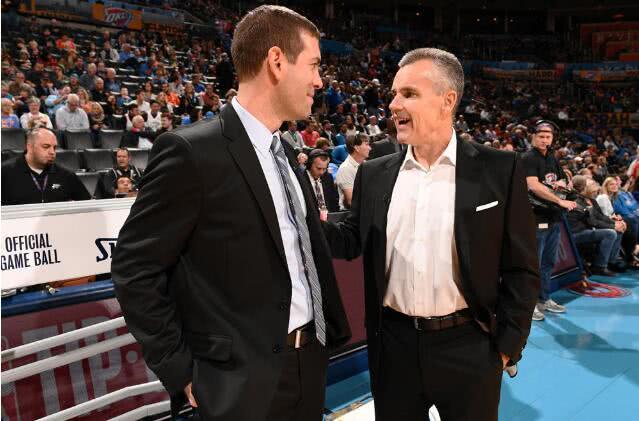 三人爆短 三人爆短