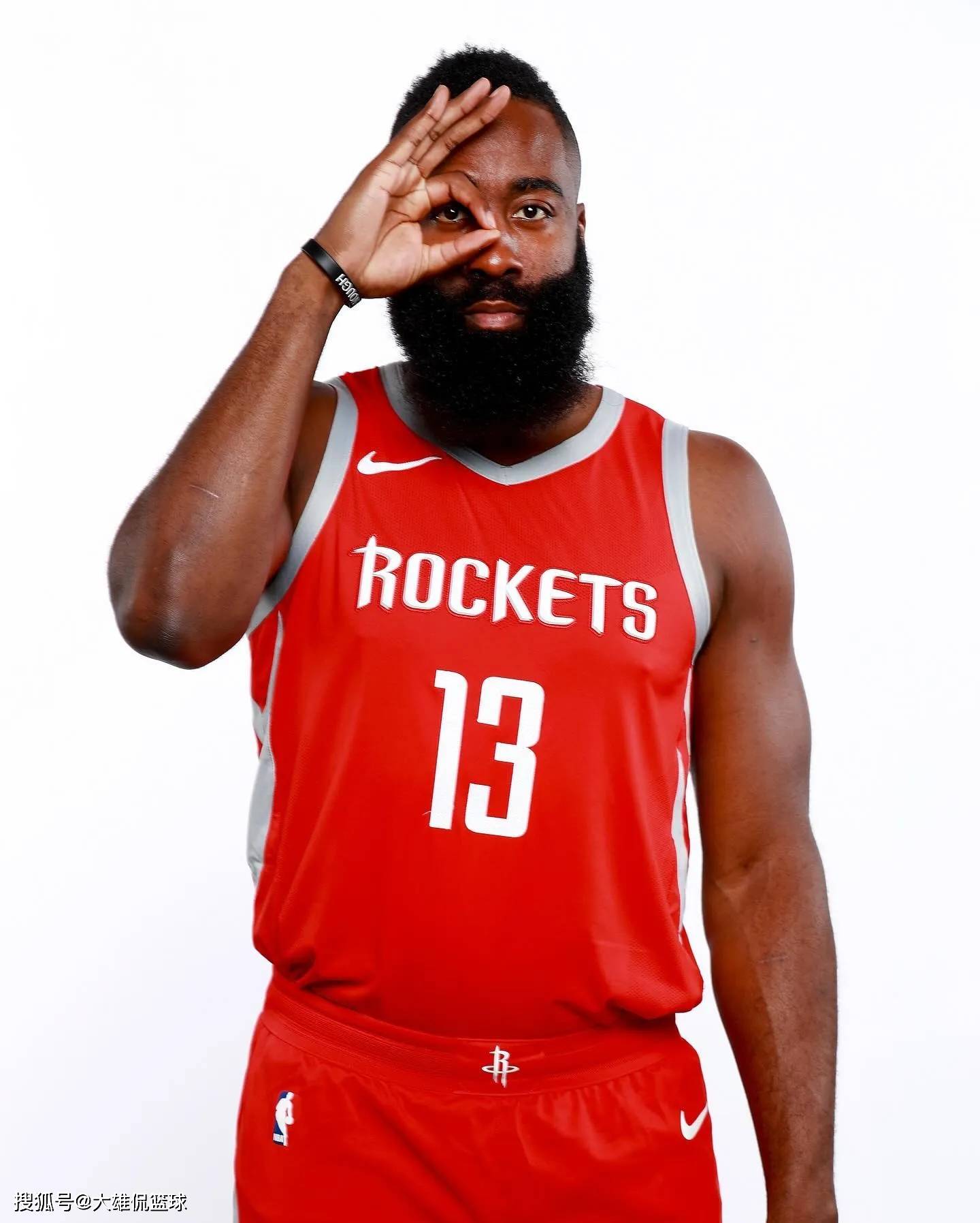 像是在对着 像是在对着